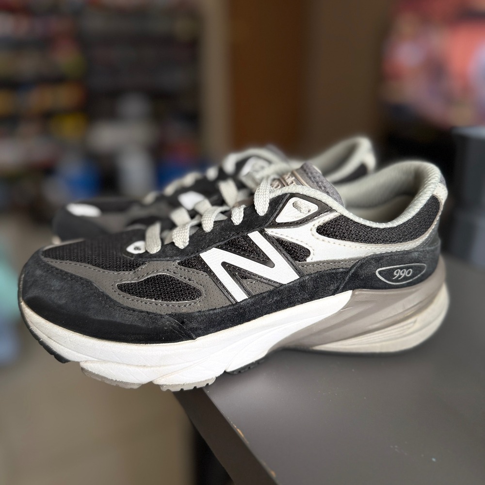 New Balance 990v6 Sneakers Kids Size 4 (Women 5.5) Black Grey Suede Mesh Running